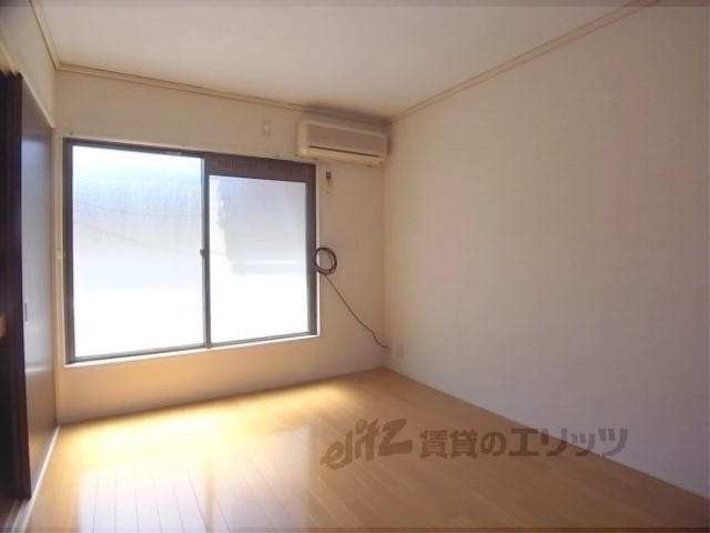 居室・リビング　居室