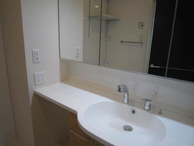 洗面設備　洗髪洗面化粧台