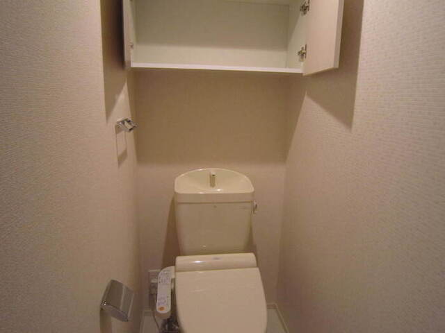 トイレ　温水洗浄暖房便座