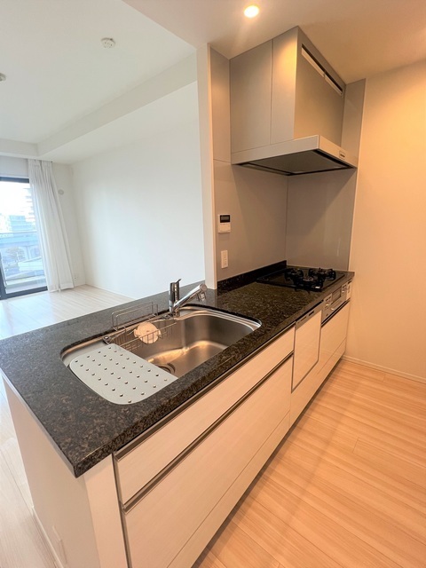 キッチン　３口ガスコンロ