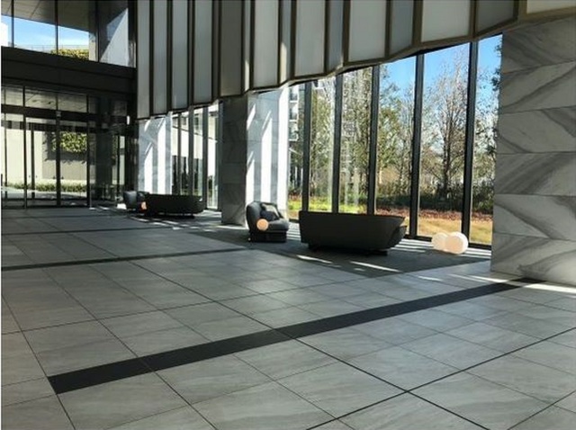 エントランス　メインエントランス