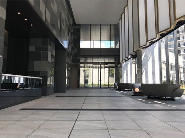 ロビー　コンシェルジュカウンター