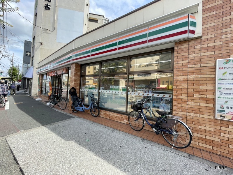 コンビニ　セブンイレブン 千鳥橋駅前店（コンビニ）まで444m