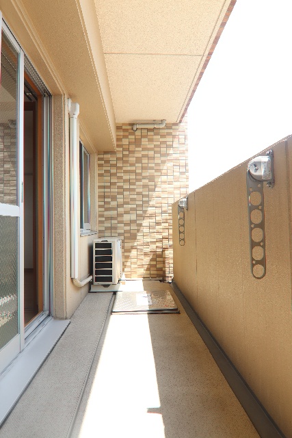 バルコニー　※別室の参考写真の為、現況優先です。