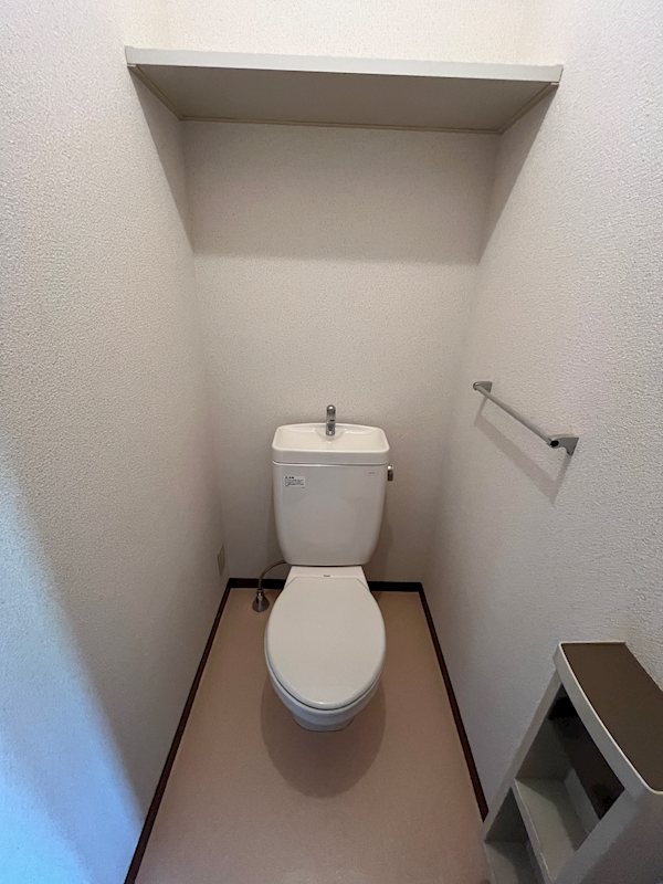 トイレ　※別室参考写真になります