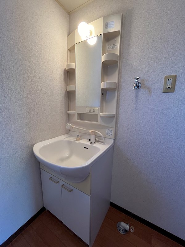 洗面設備　※別室参考写真になります