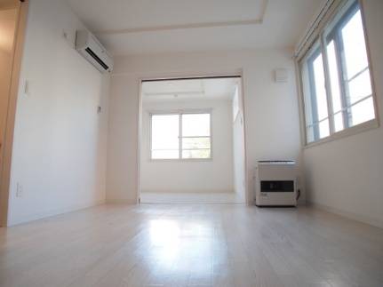 居室・リビング　おしゃれな居間です