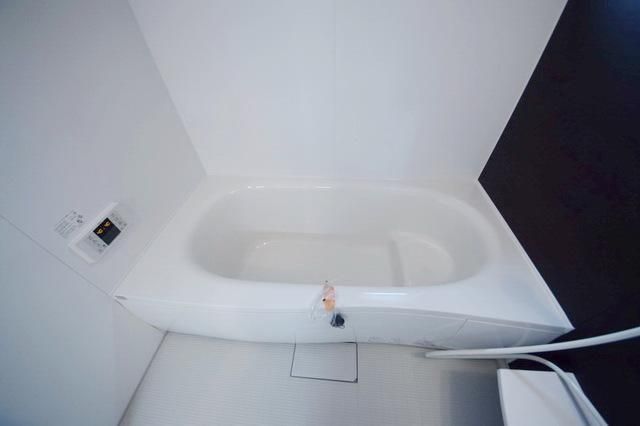 バス・シャワールーム　★疲れもとれる一坪風呂★