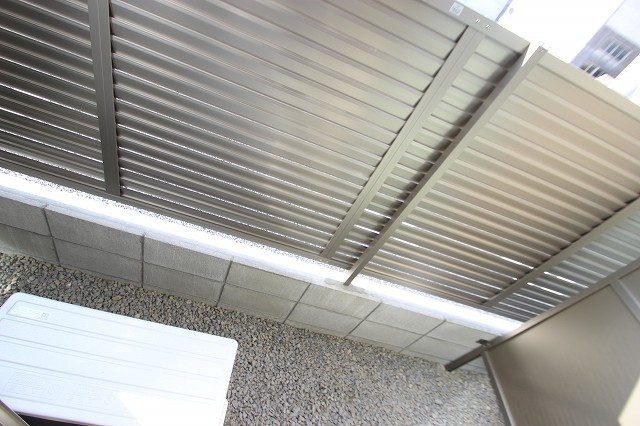 バルコニー　同物件別室