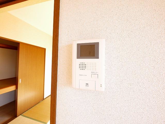セキュリティ　モニター付きインターホンで防犯もバッチリ