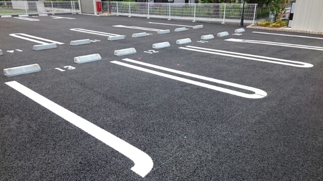 駐車場　駐車場