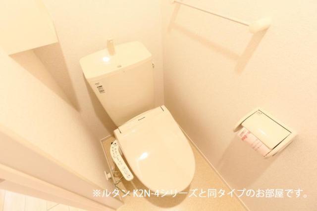 トイレ　同施工会社の参考写真です