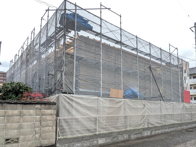 建物外観　建築中