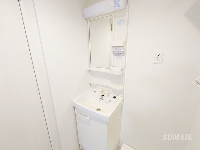 洗面設備　嬉しい独立洗面台です☆