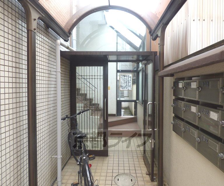 その他共有部分　建物入り口です。