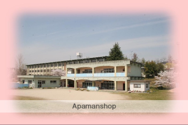 幼稚園・保育園　平城西（幼稚園・保育園）まで883m