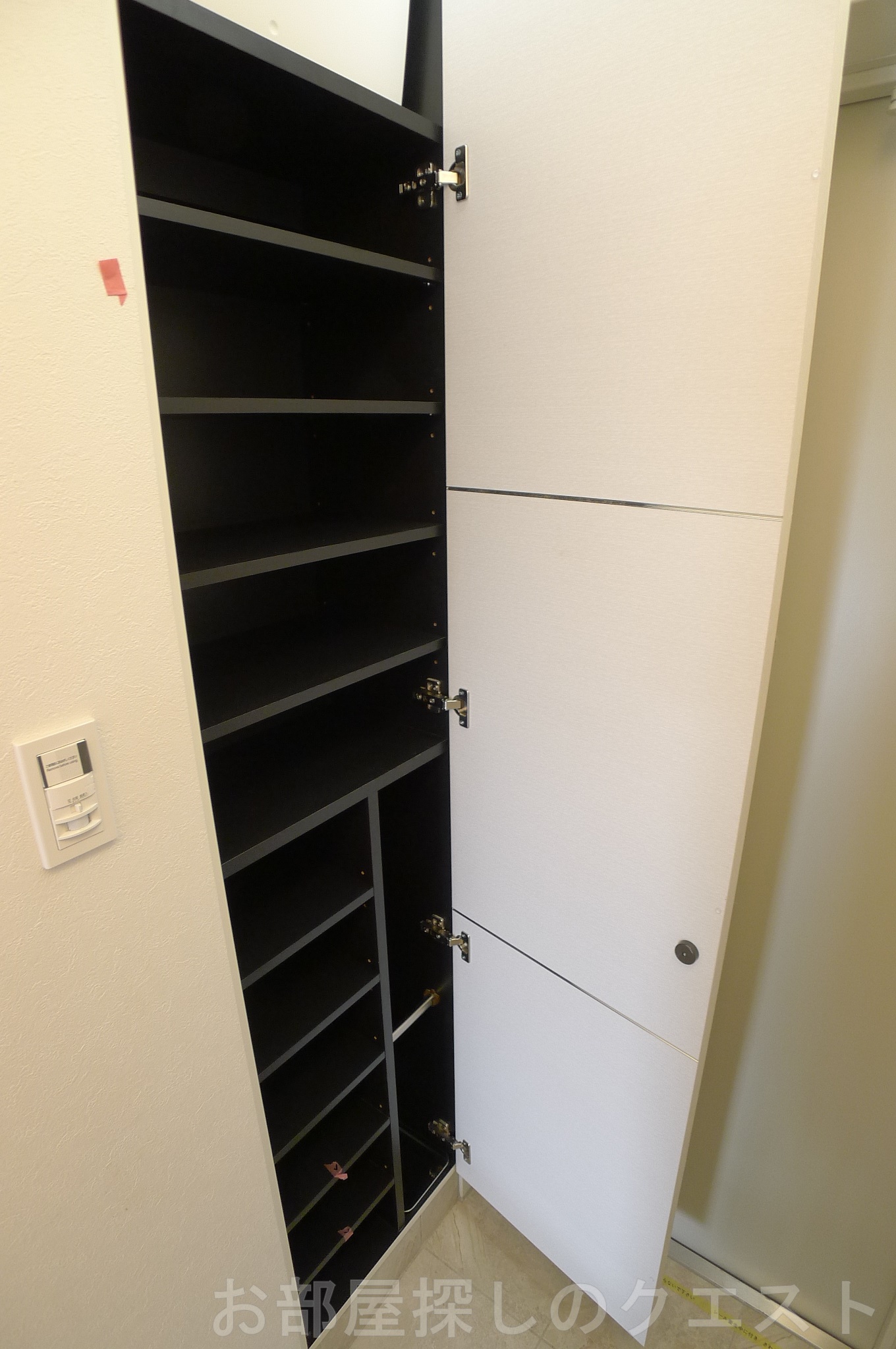 玄関　（写真は同仕様）