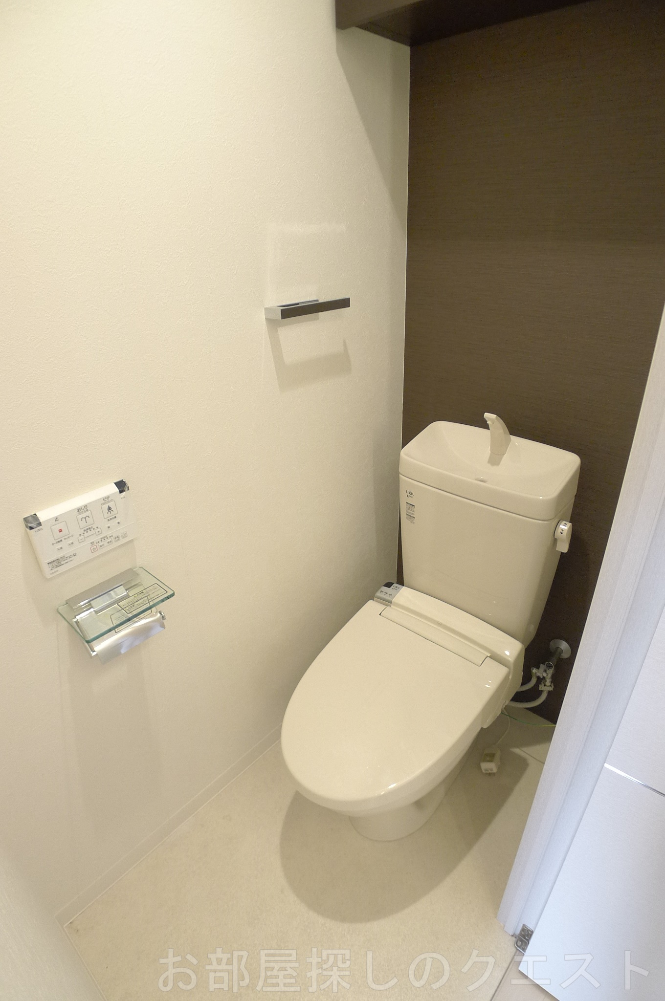 トイレ　（写真は同仕様）