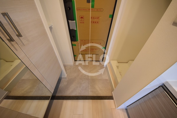 玄関　スプランディッド京橋EAST　玄関