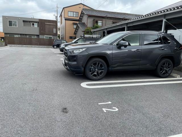 駐車場　駐車場