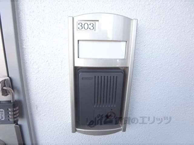 玄関　モニターホン