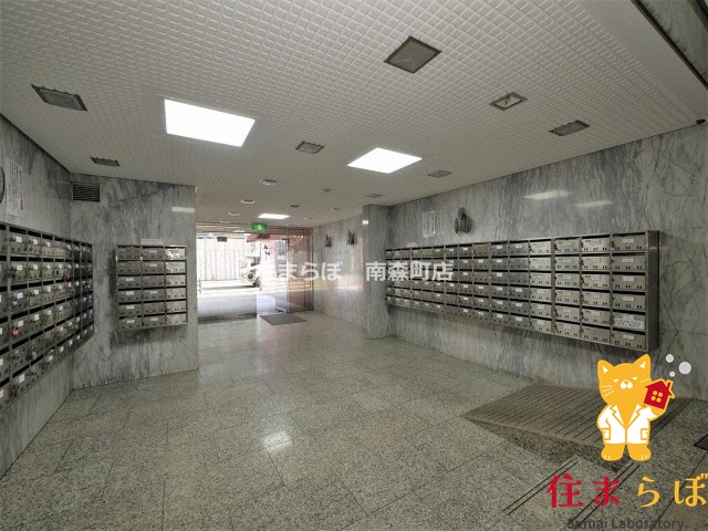 エントランス　「暮らしの設計図は、ここから始まります。」