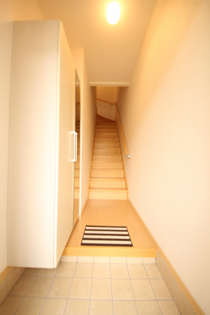 玄関　明るい玄関です