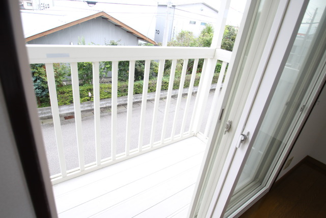 バルコニー　バルコニーもあります！