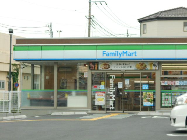 コンビニ　ファミリーマート 川口前川店（コンビニ）まで613m