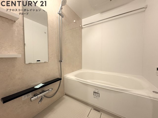 バス・シャワールーム　シャンプードレッサーあり！浴室乾燥ついてます