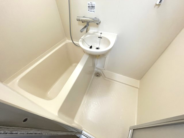 バス・シャワールーム　お風呂で日々の疲れを落としましょう