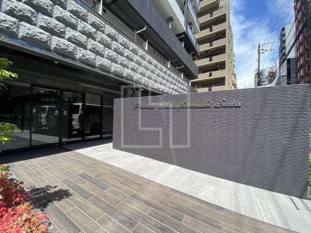 エントランス　プレサンス堺筋本町センティス　エントランス