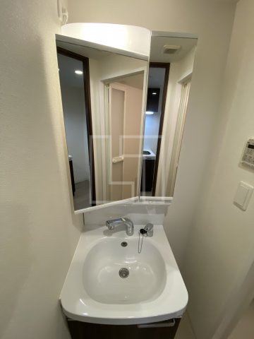 洗面設備　プレサンス堺筋本町センティス　独立洗面化粧台