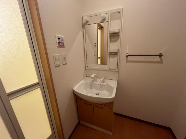 洗面設備　洗髪洗面化粧台