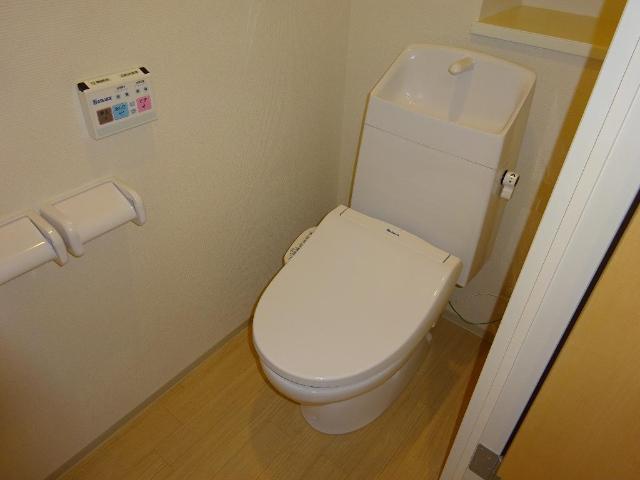 トイレ　シャワー付トイレ