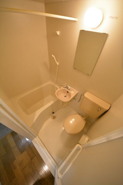 バス・シャワールーム　内装