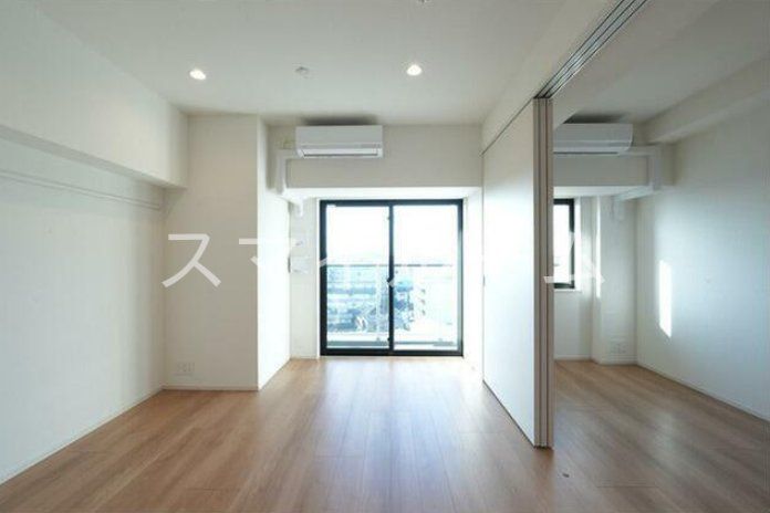 居室・リビング　※別部屋参考写真です。