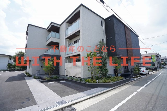 建物外観　外観は落ち着いています