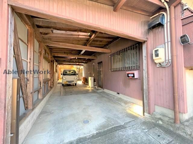 駐車場　駐車場