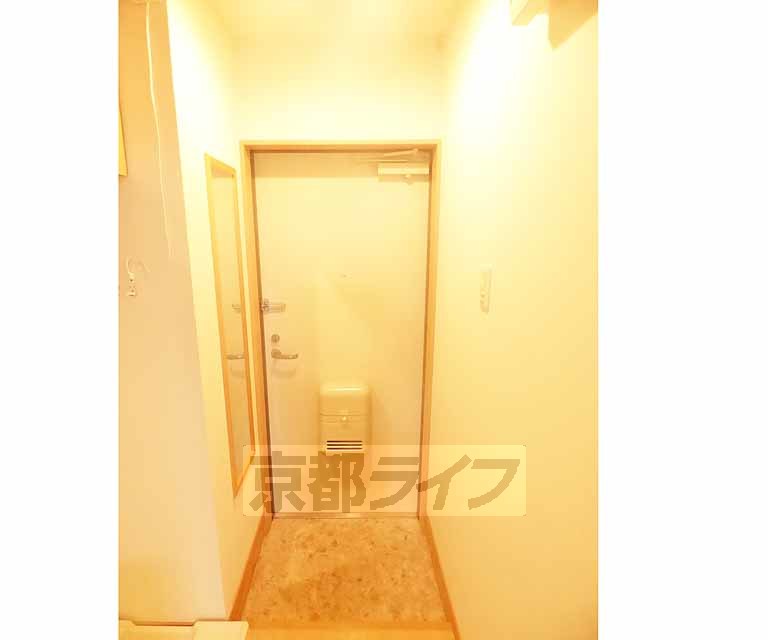 玄関　しっかりとした玄関です。