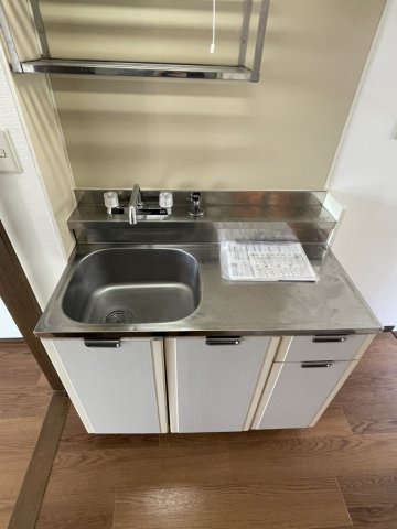 キッチン　コンパクトなキッチンで掃除もラクラク