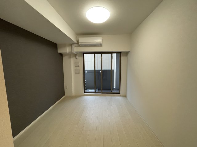 居室・リビング　イメージとして同マンション他部屋を表示しています