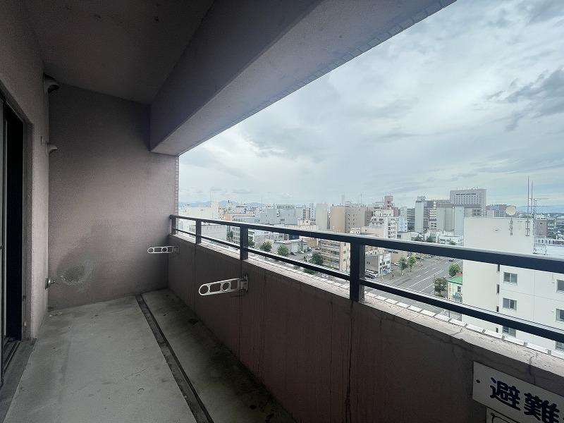 バルコニー　バルコニー