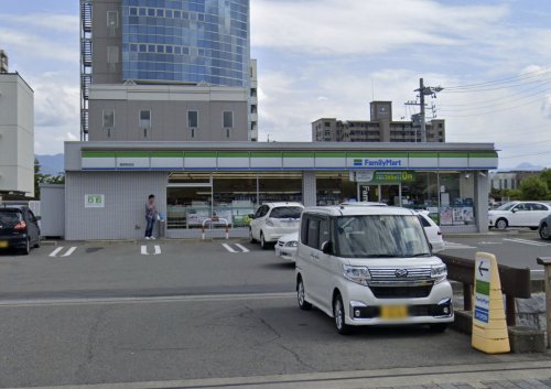 コンビニ　ファミリーマート 長野若里店（コンビニ）まで450m