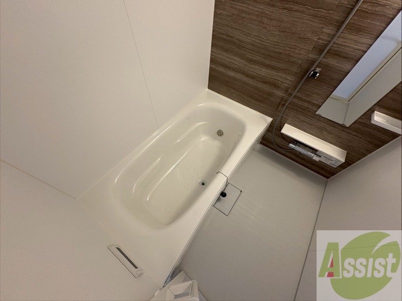 バス・シャワールーム　お風呂になります。一日の疲れを癒してくださいね。