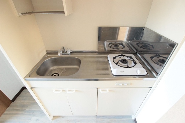 キッチン　同物件別号室