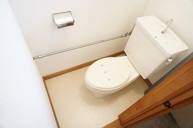 トイレ　トイレ