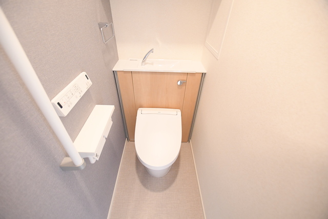 トイレ　トイレ