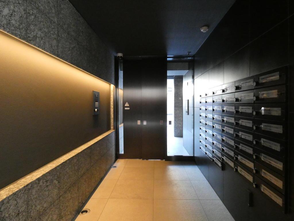 エントランス　エントランス