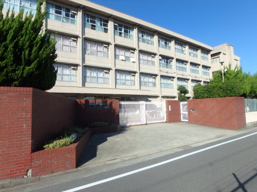 中学校　西宮市立深津中学校（中学校）まで1353m